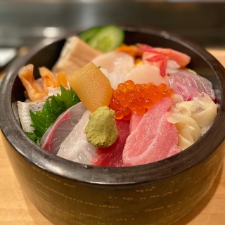 炵`